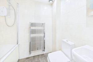 En-suite- click for photo gallery